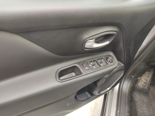 Jeep Renegade 1.3T Longitude At6 Fwd