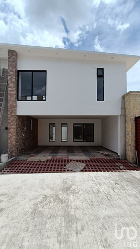 Venta Casa 3 Ambientes Kaltic