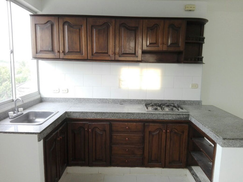 Imagen 5 de 16 de Arrienda Apartamento B/ Obrero