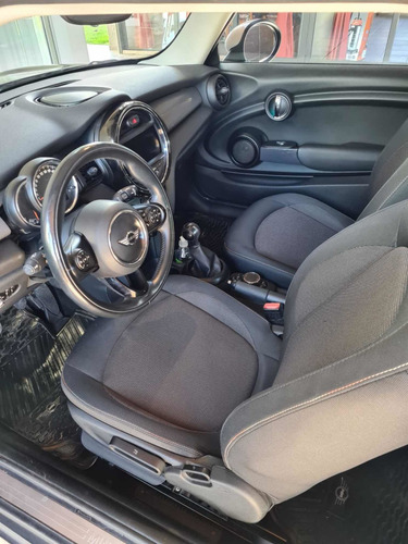 Imagen 6 de 8 de Mini Cooper 2016 1.5 F56 Pepper 136cv