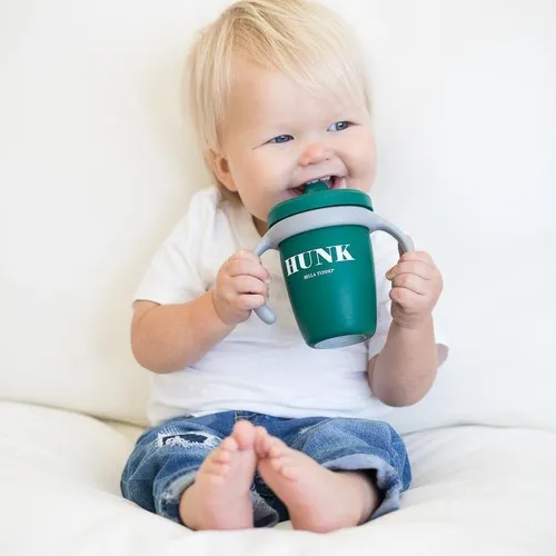 Vaso Antiderrame De Silicona - 3 En 1 - Marca Bella Tunno Color Verde oscuro