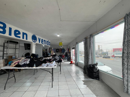 Venta De Local En Escobedo, N.l. En Esquina Edificio Completo Incluye Renta De Anuncio Panoramico