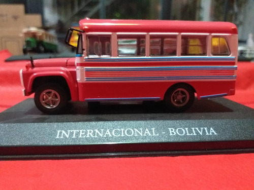 Autobuses Del Mundo. Luppa. Intern. Miniatura Bolivia. #13