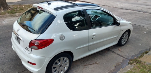 Peugeot 207 Feline