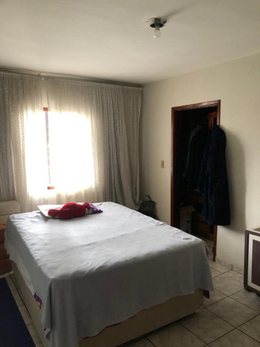Oportunidade! 2 Casas Com 2 Dormitórios Cada Em Terreno Amplo De 355m² Ideal Para Moradia Ou Renda!