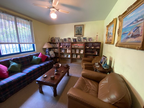 Se Vende Casa 630m2. 4h + S/5b + S/4p. Santa Paula.
