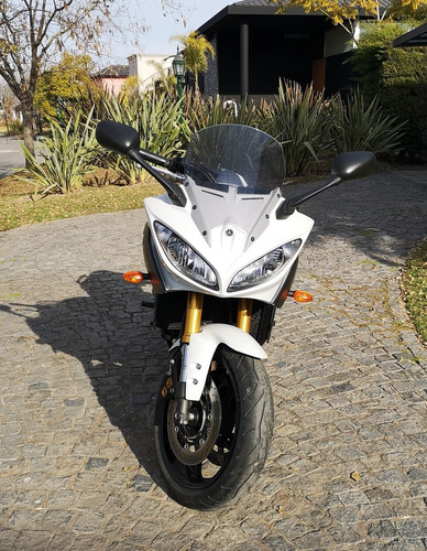 Imagen 2 de 15 de Yamaha Fz8 Sport
