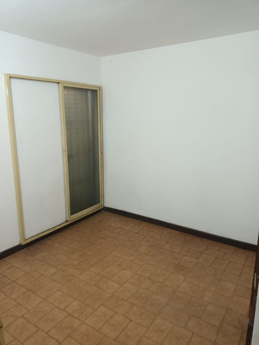Se Vende Casa. Facilidades, En Bo. Libertador Ii