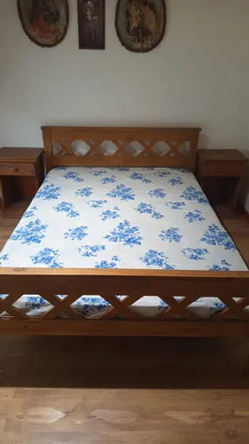 Cama De 2 Plazas Con Juego De Dormitorio