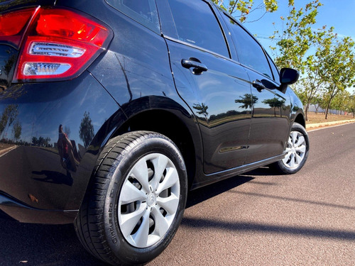 Citroen C3 1.6 Attraction Automático 2018/2019 Preto