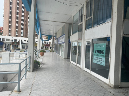 Imagen 4 de 8 de Local Comercial Con Departamento En Pinamar