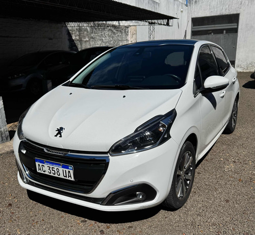 Peugeot 208 1.6 Feline