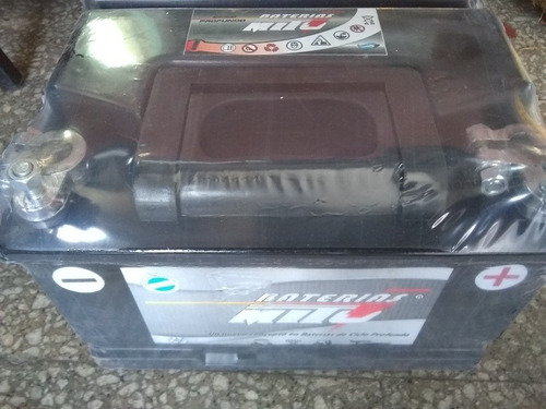 Imagen 3 de 4 de Batería Mito Ciclo Profundo 12v 110ha Panel Solar Náutica