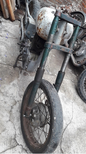 Imagen 17 de 17 de Kawasaki Kz 400 Cm3 De 1975