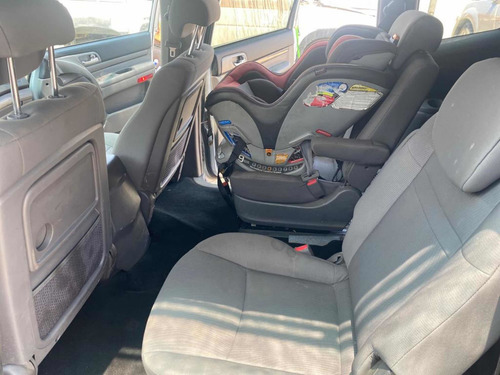 Imagen 8 de 11 de Ssangyong Stavic 4x4 Automático Full