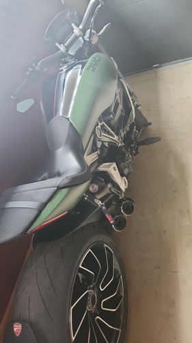 Imagen 1 de 12 de Ducati X Diavel S