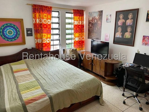 Vendo Casa En Calle Cerrada Los Chorros 25-18391