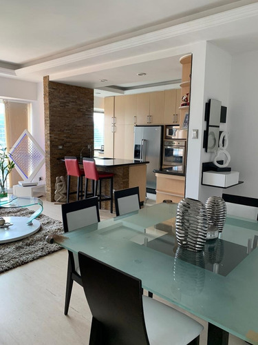 Imagen 7 de 16 de Moderno Apartamento En Alquiler En El Rosal De 85m2