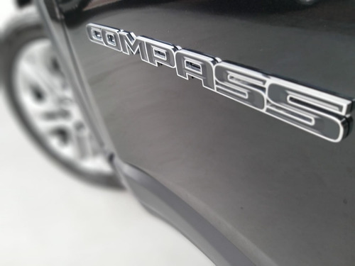 Imagem 2 de 15 de Jeep Compass 1.3 Longitude Turbo Flex Aut. (t270) 2022