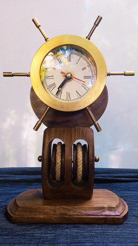 Reloj Antiguo  ( Timon Y Pasteca,) De Bronce Macizo Y Madera