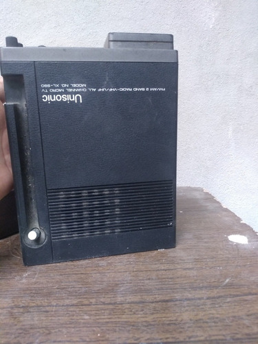 Imagen 4 de 7 de Mini Televisión Portátil Con Radio Unisonic