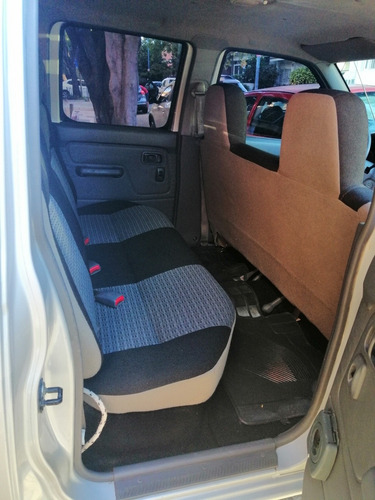 Nissan Np300 2.5 Cabina Doble 133cv 4x2 2010
