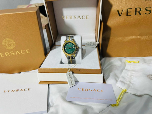 Reloj Versace Greca Para Mujer Fondo Verde