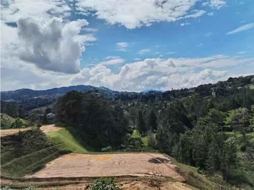 Lote En Venta, Vista Panorámica Y Excelente Ubicación, Guarne