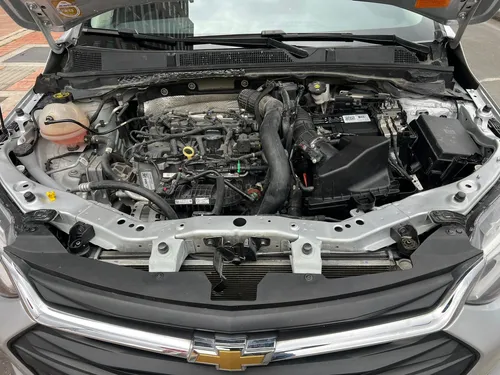 Chevrolet Onix 1.0T Premier Hatch At