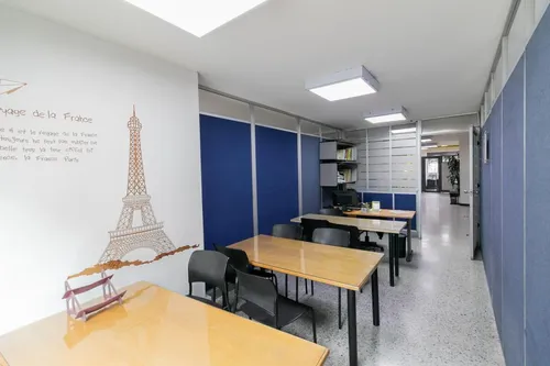 Local En Arriendo En Chico. Cod A1021297