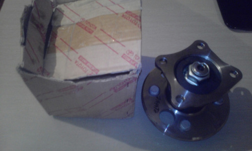 Cubo O Mozo Trasero Toyota Corolla 93/02 Sin Abs Original