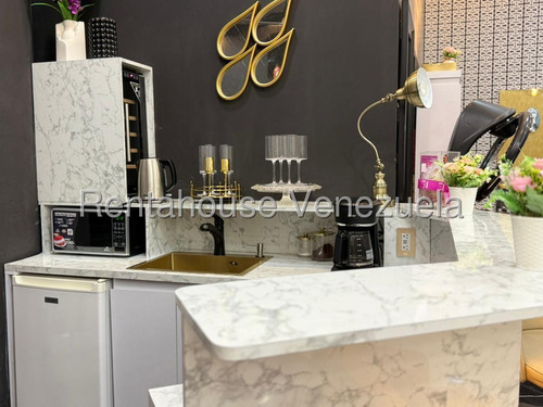 Se Vende Fondo De Comercio Sambil La Candelaria Dmh 25-13938