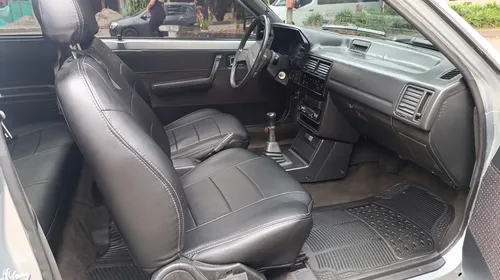 Mazda 323 Coupe Full Inyección