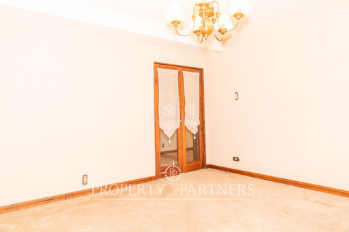 Elegante Duplex Con Hermosa Vista Al Estrecho Amob...