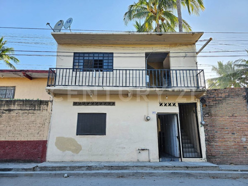 Casa En Venta En Colonia Educación, Puerto Vallarta, Jalisco