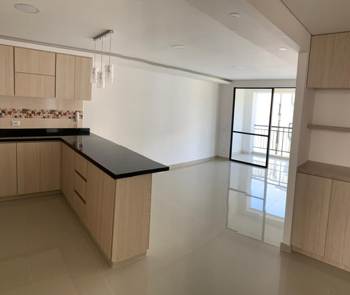 Venta Apartamento 82mts2, En Ciudad Pacifica, Sur De Cali 10977.