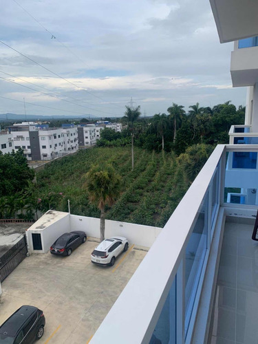 Apartamento En Torre En La Avenida Hispanoamericana