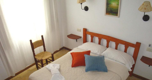 Venta Hotel 1 Dormitorio Colón Con Cochera