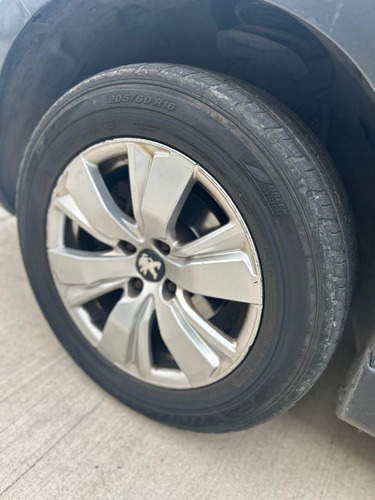 Peugeot 2008 1.6 Allure