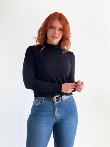 Imagen 4 de 5 de Sweater Básico Diseño Noa Colores
