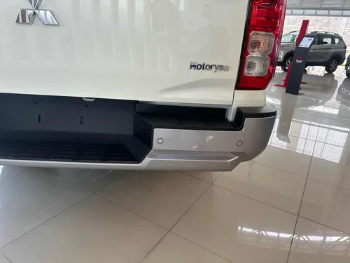 Mitsubishi L200 Glx Plus 2.4 Turbo-diesel. Sp