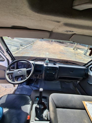 Imagem 7 de 13 de Caminhão Vw 10.160 Ano 2016 No Chassi Apenas 170.000km
