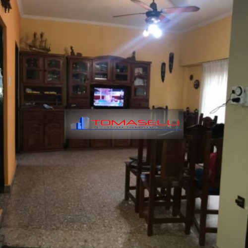 Casa - Venta - La Tablada - 6 Ambientes - Dos Plantas