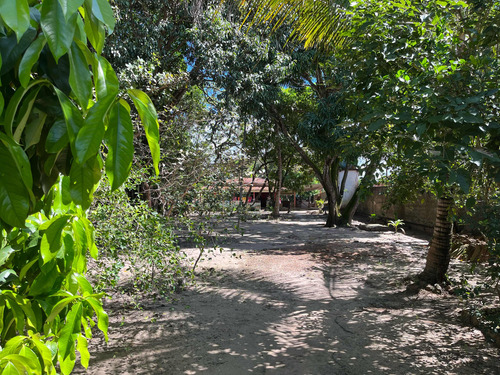 Chácara Com 2 Quartos, Sala, Copa, Cozinha E Banheiro Social