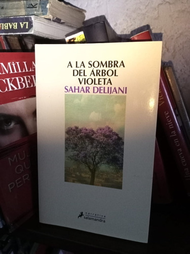 Libro A La Sombra Del Arbol Violeta