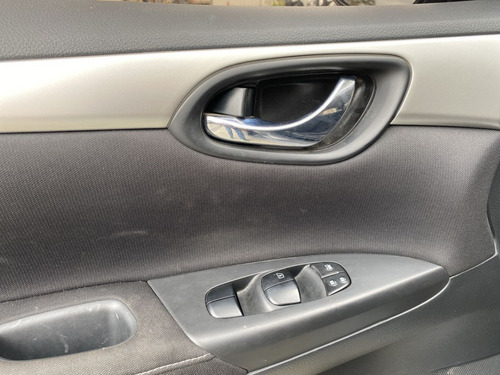 Imagen 10 de 18 de Nissan Sentra Se Sd Mt 2018 - 1800cc