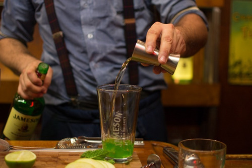 Imagen 3 de 3 de Whiskey Jameson Irlandés 700ml