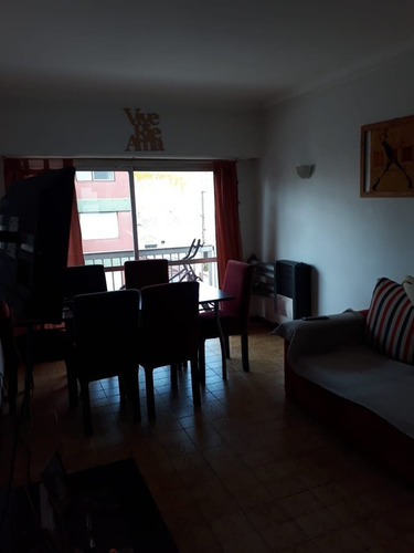 Imagen 2 de 10 de Departamento 3 Ambientes A La Calle Con Balcon En Venta Mar Del Plata