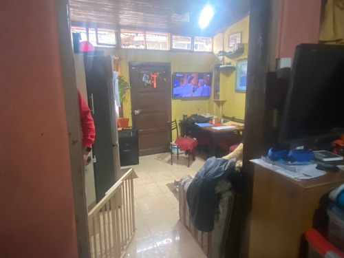 Vende Casa Muy Central Cercana A Patronato