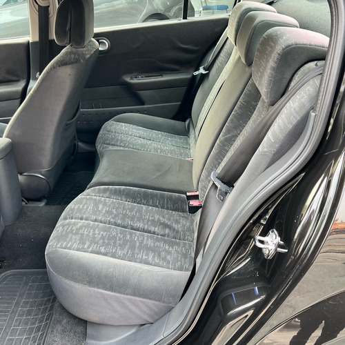 Renault Megane 2.0 DYNAMIQUE SEDAN 16V GASOLINA 4P AUTOMÁTICO